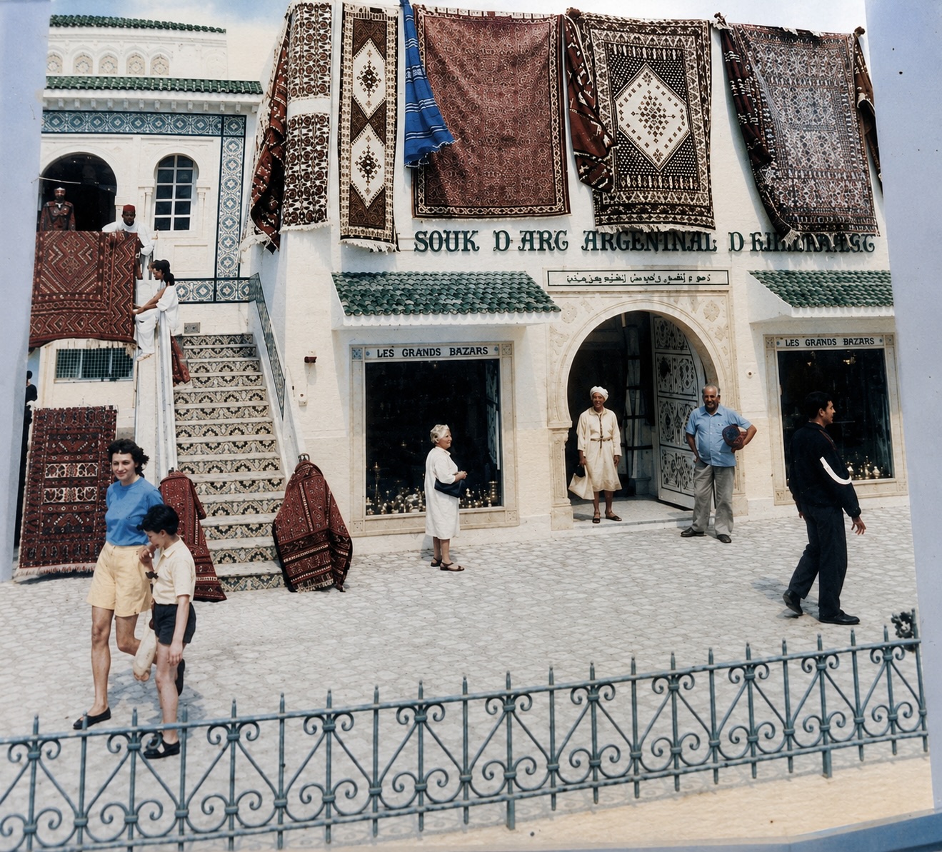 Les Grands Bazar, Hammamet